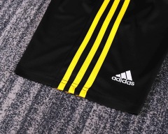 1112 Real Madrid Goalkeeper Kids Retro kit