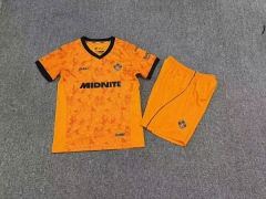 2627 season Wolves home Kids kit + free socks