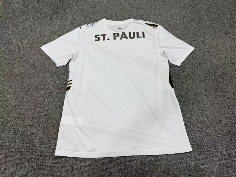 2627 season St. Pauli home Fan version