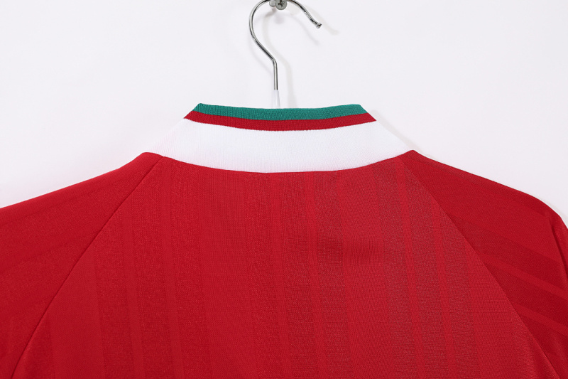 9395 Liverpool home Long sleeved retro Fan version