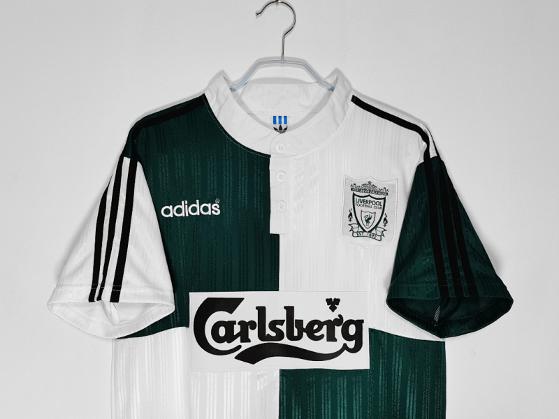 9596 Liverpool away retro Fan version