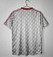 8991 Liverpool away retro Fan version