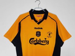 0001 Liverpool away retro Fan version