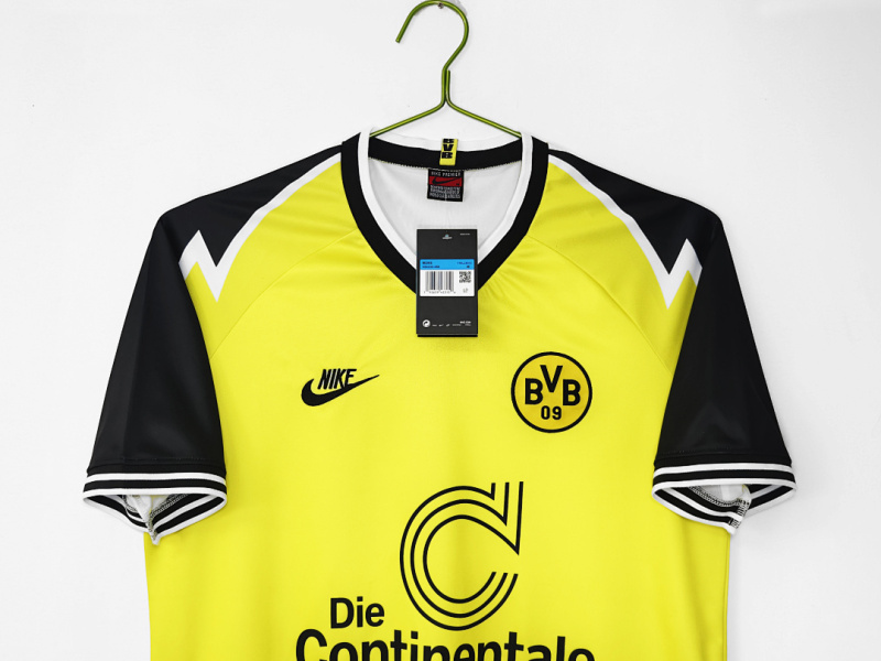9596 Borussia Dortmund retro Fan version