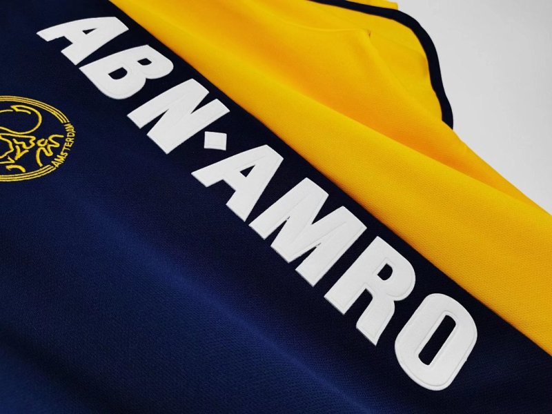 0001 Ajax away retro Fan version