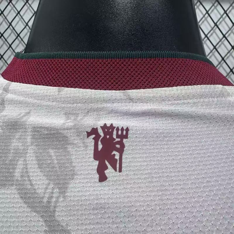 2627 season Manchester United F.C. third Player version
