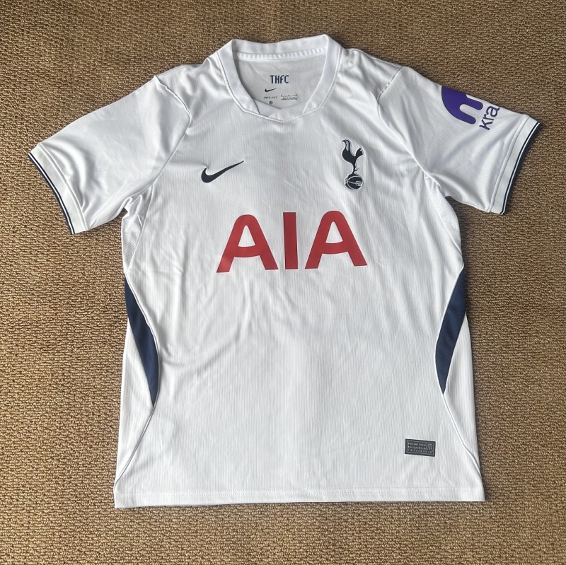 2627 season Tottenham home Fan version