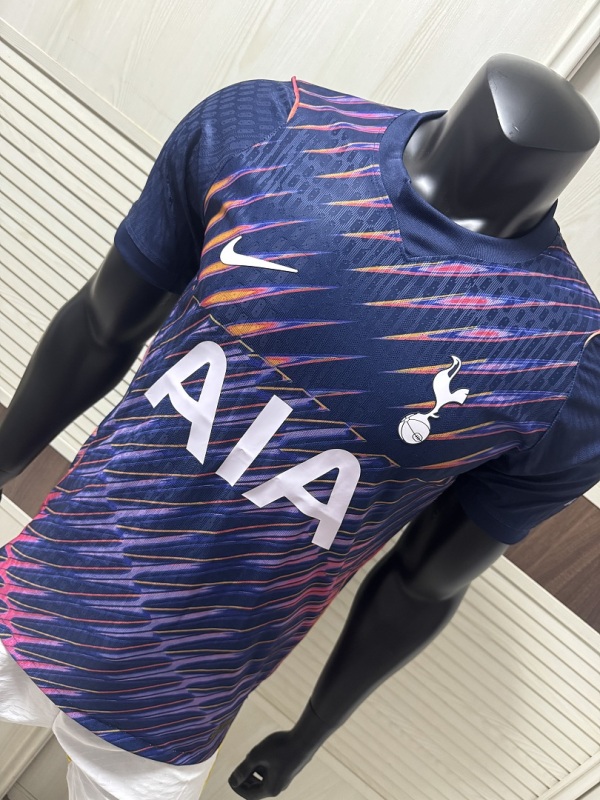 2627 season Tottenham away Player version