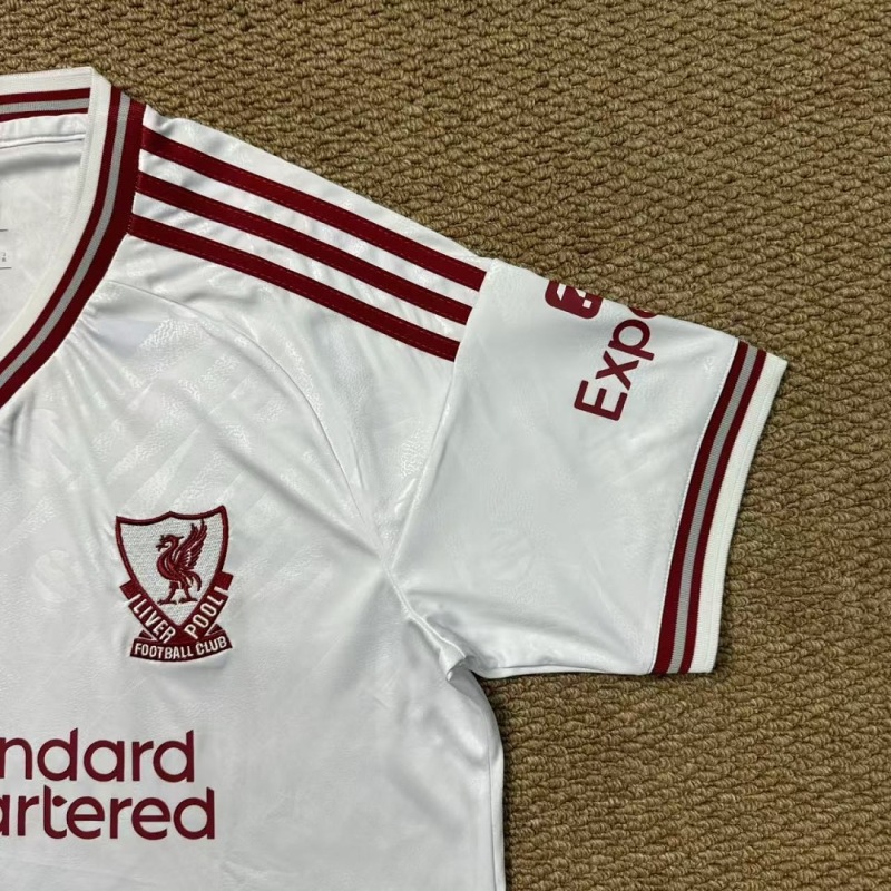 2627 season Liverpool away Fan version
