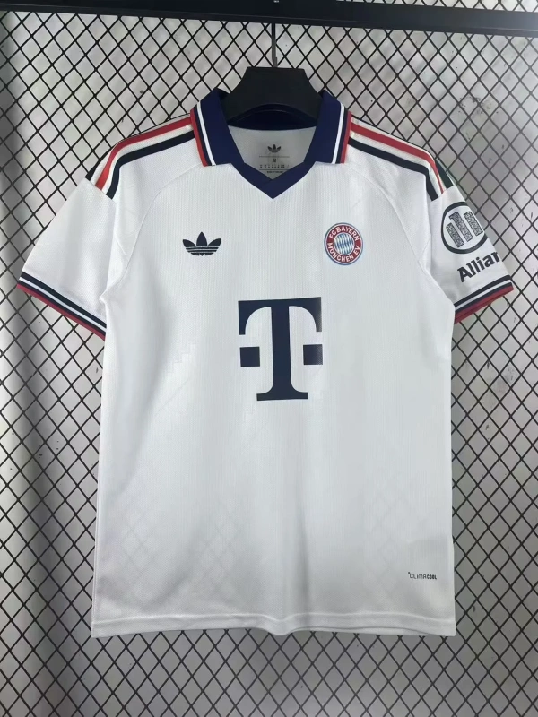 2627 season Fußball-Club Bayern München away Fan version