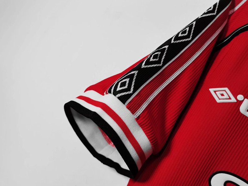 9899 Season Manchester United home retro Fan version