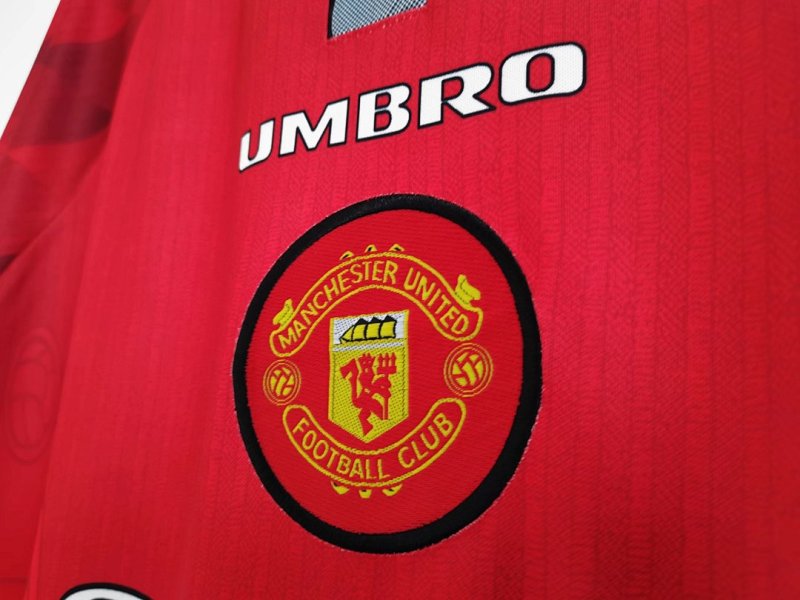 9697 Season Manchester United home retro Fan version