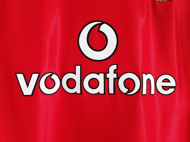 0002 Season Manchester United home retro Fan version