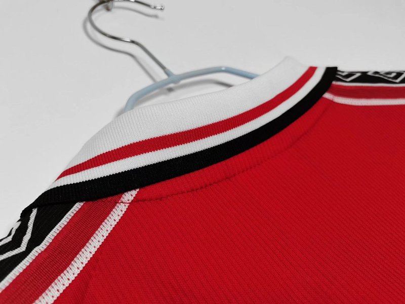 9899 Season Manchester United home retro Fan version