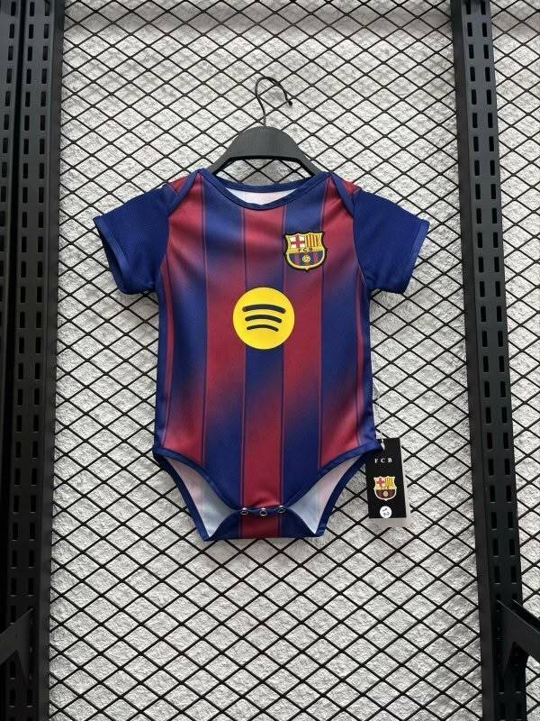 2526 season Barcelona away baby