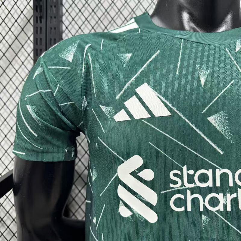 2627 season Liverpool F.C. Goalkeeper Player version