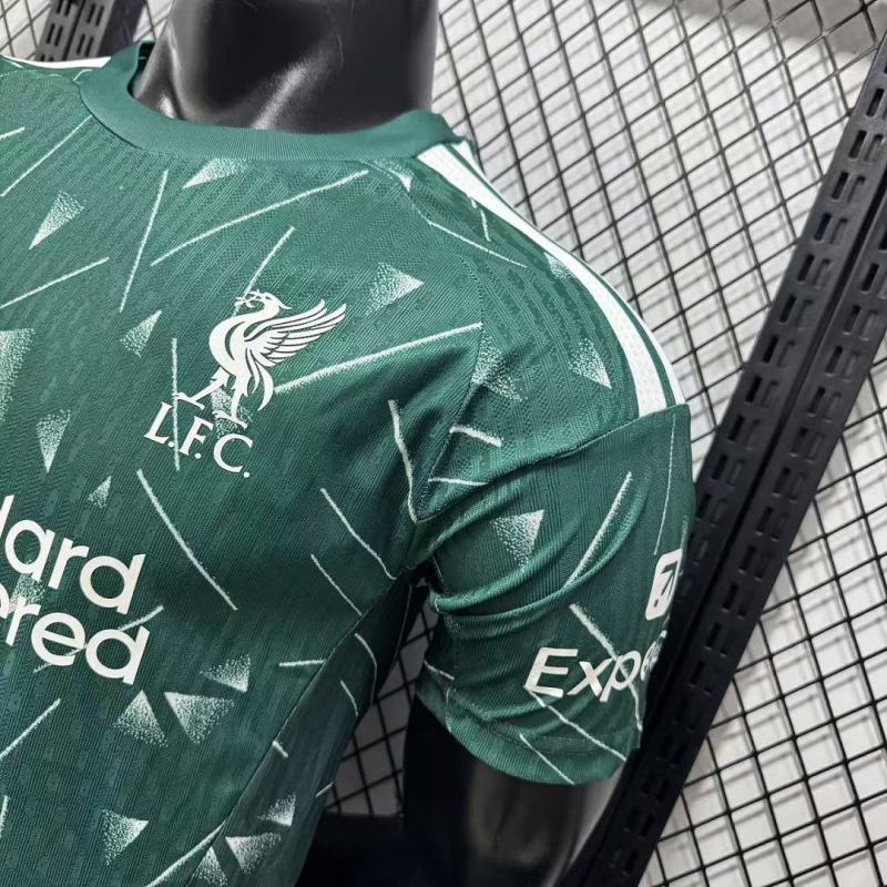 2627 season Liverpool F.C. Goalkeeper Player version