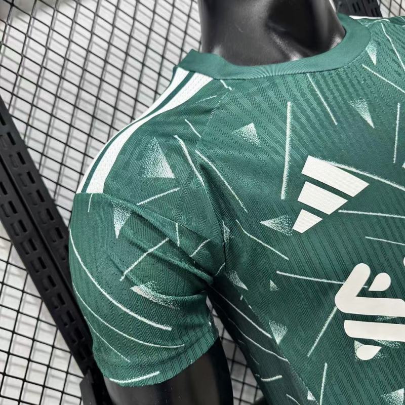 2627 season Liverpool F.C. Goalkeeper Player version