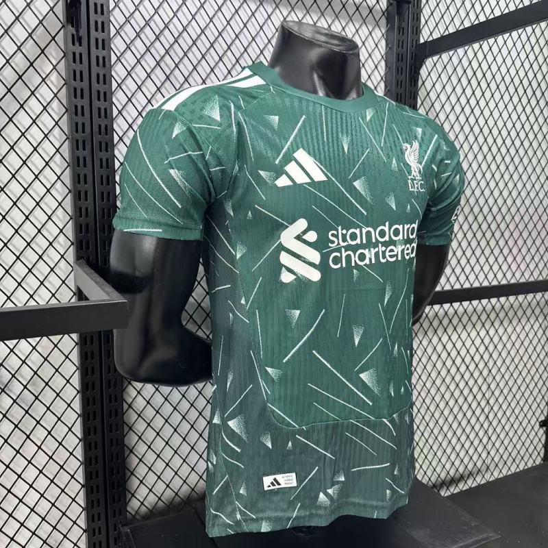 2627 season Liverpool F.C. Goalkeeper Player version