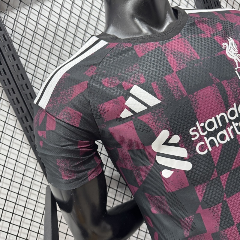 2627 season Liverpool F.C. third Player version