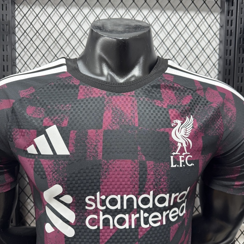 2627 season Liverpool F.C. third Player version