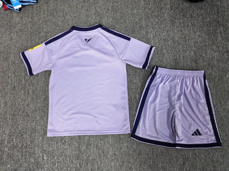 2627 Newcastle United third jersey kids + free socks