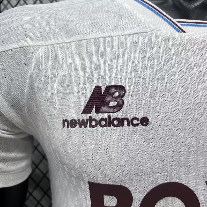 2627 season West Ham away Player version