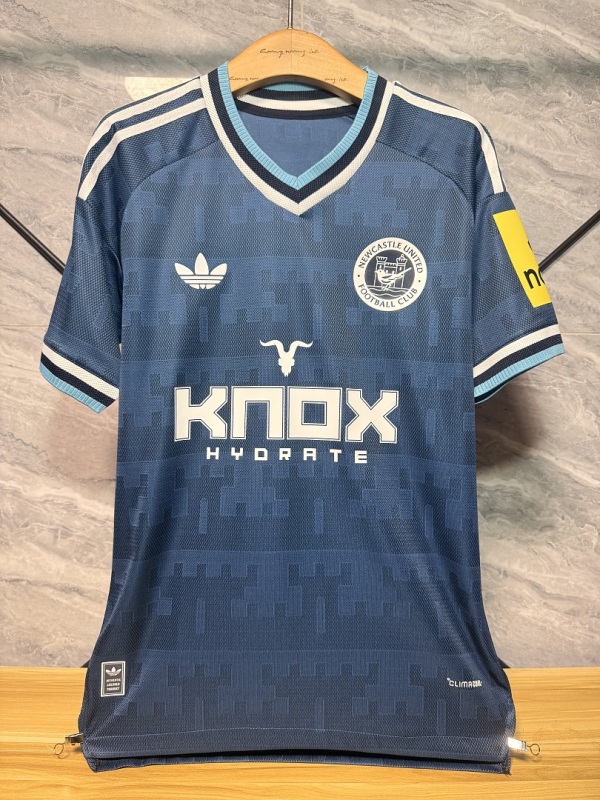 2627 season Newcastle United away Player version