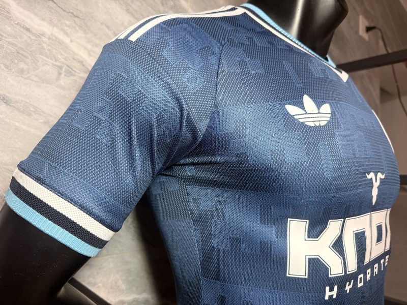 2627 season Newcastle United away Player version