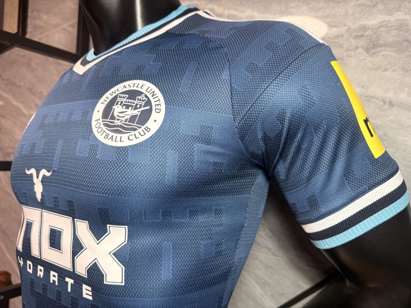2627 season Newcastle United away Player version