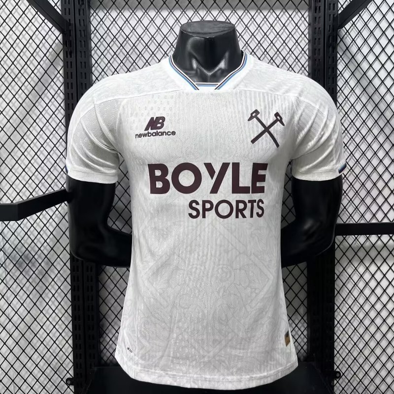 2627 season West Ham away Player version