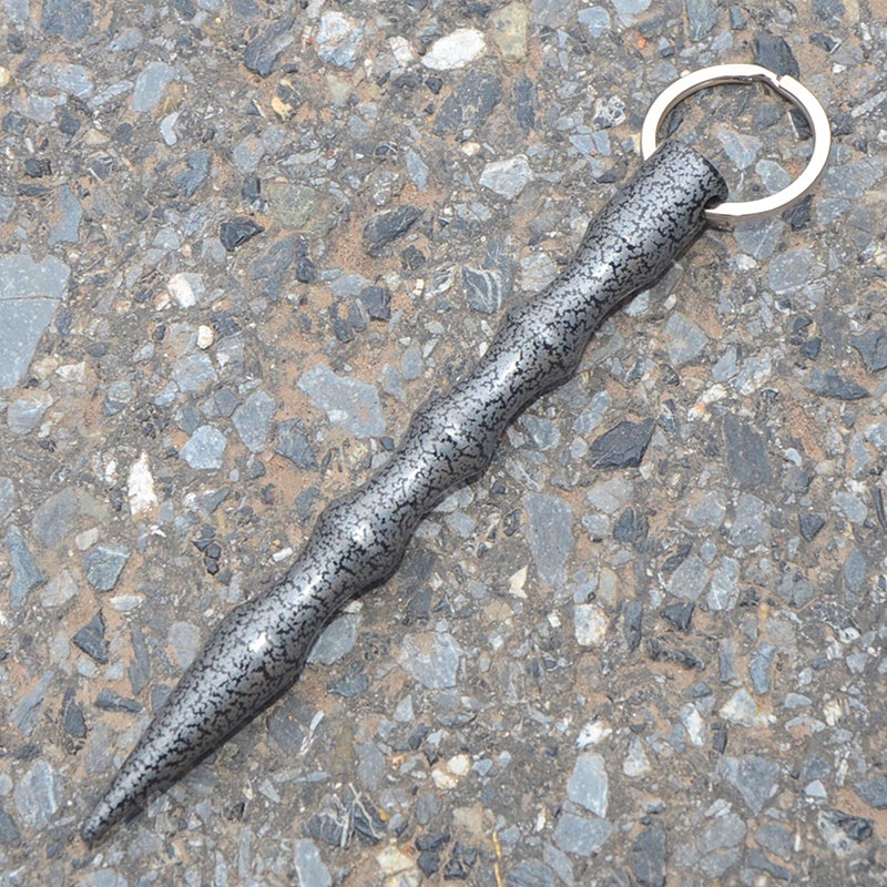 European and American popular cool stick key stick pen-shaped stick anti-wolf weapon non-retractable Cuban rattan window-breaking escape stick