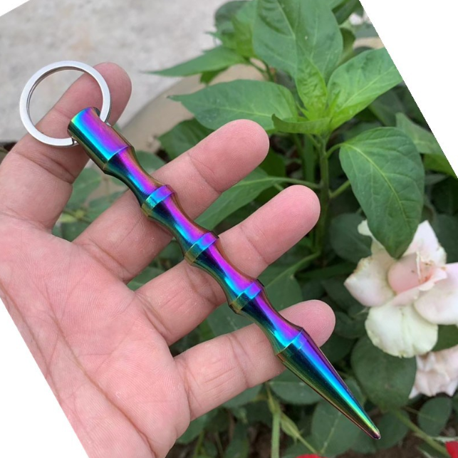 European and American popular cool stick key stick pen-shaped stick anti-wolf weapon non-retractable Cuban rattan window-breaking escape stick