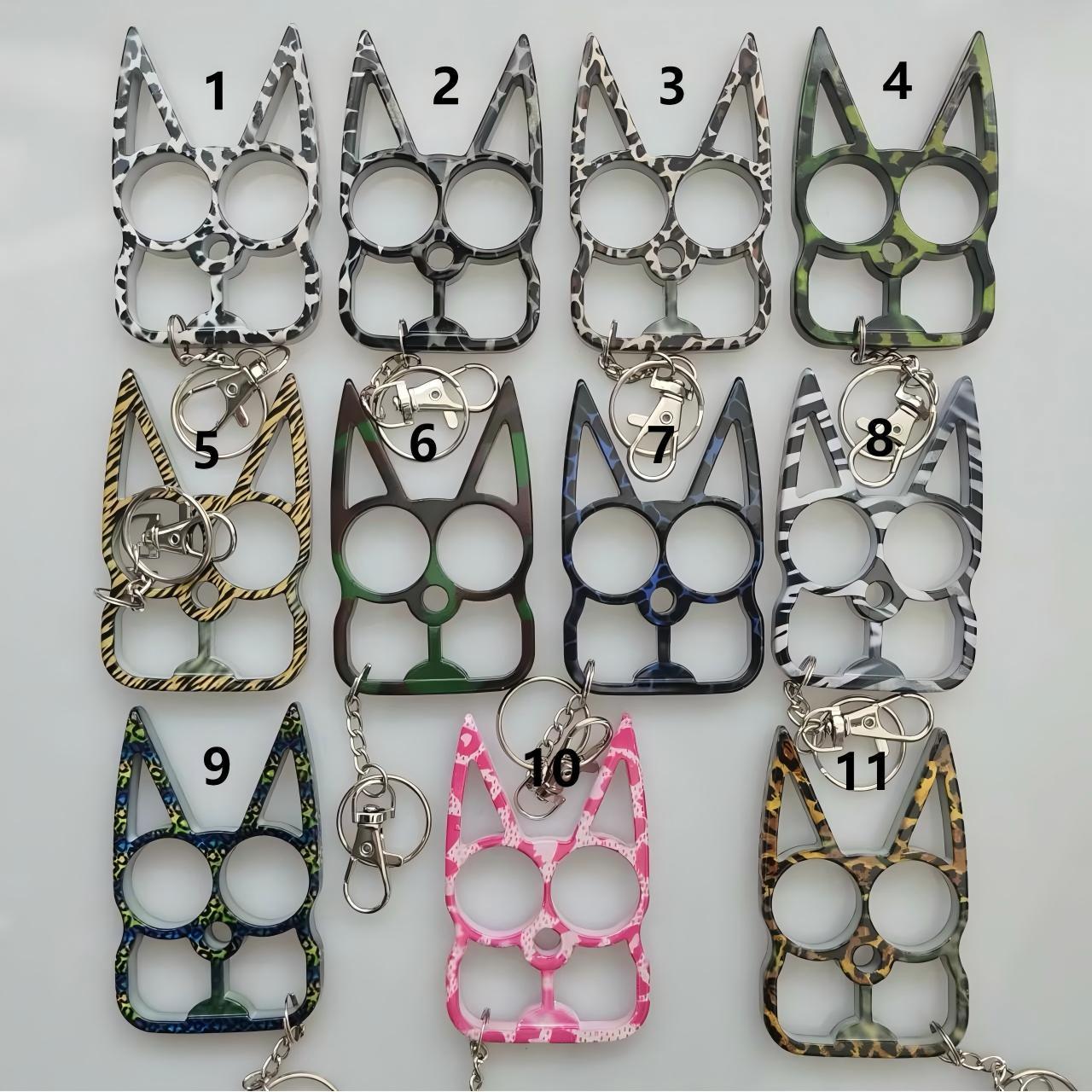 Wholesale Colorful Thickened Cat Knuckle Keychains.