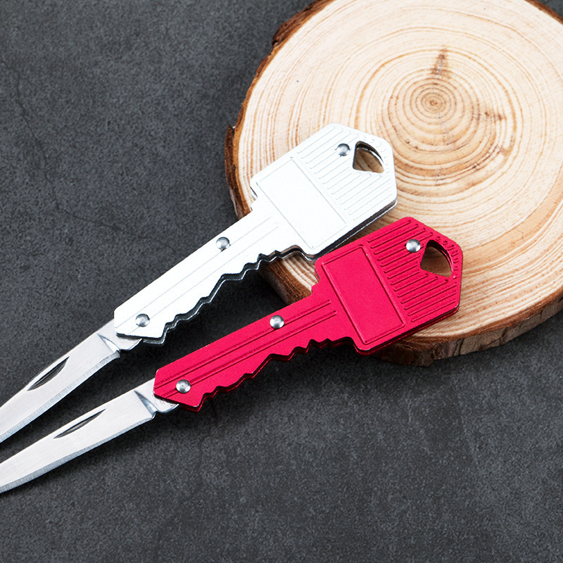 New heart-shaped mini knife multi-function key knife outdoor Swiss knife self-defense knife folding fruit knife
