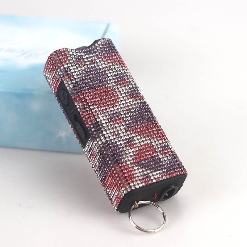 Amazon's cross-border best-selling diamond-studded self-defense flashlight keychain