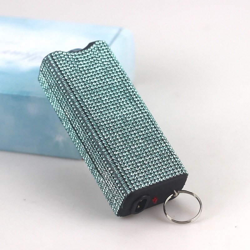 Amazon's cross-border best-selling diamond-studded self-defense flashlight keychain