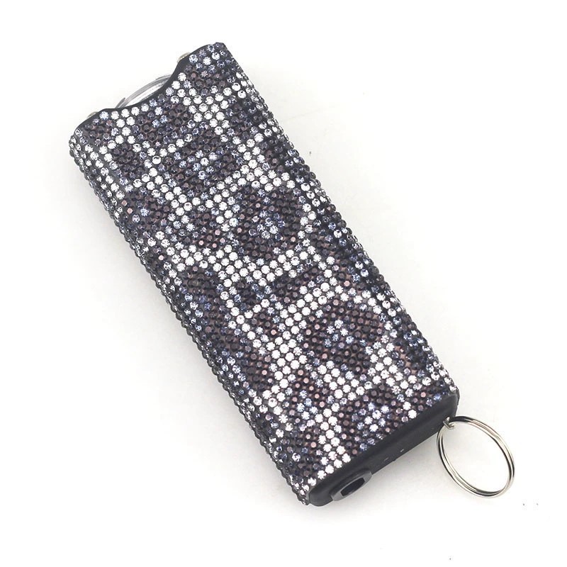 Amazon's cross-border best-selling diamond-studded self-defense flashlight keychain