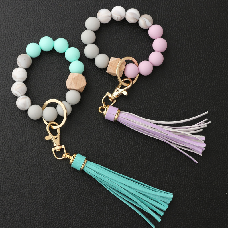 Food grade silicone bead bracelet Amazon new wooden bead wrist keychain pendant anti-lost bracelet key ring
