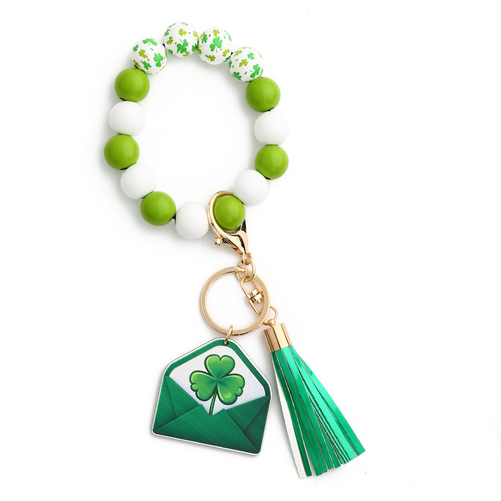 Cross-border new St. Patrick's Day jewelry clover pendant Irish Festival bracelet wooden beads keychain