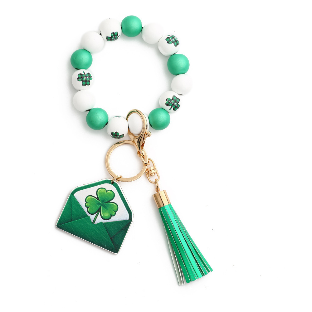 Cross-border new St. Patrick's Day jewelry clover pendant Irish Festival bracelet wooden beads keychain