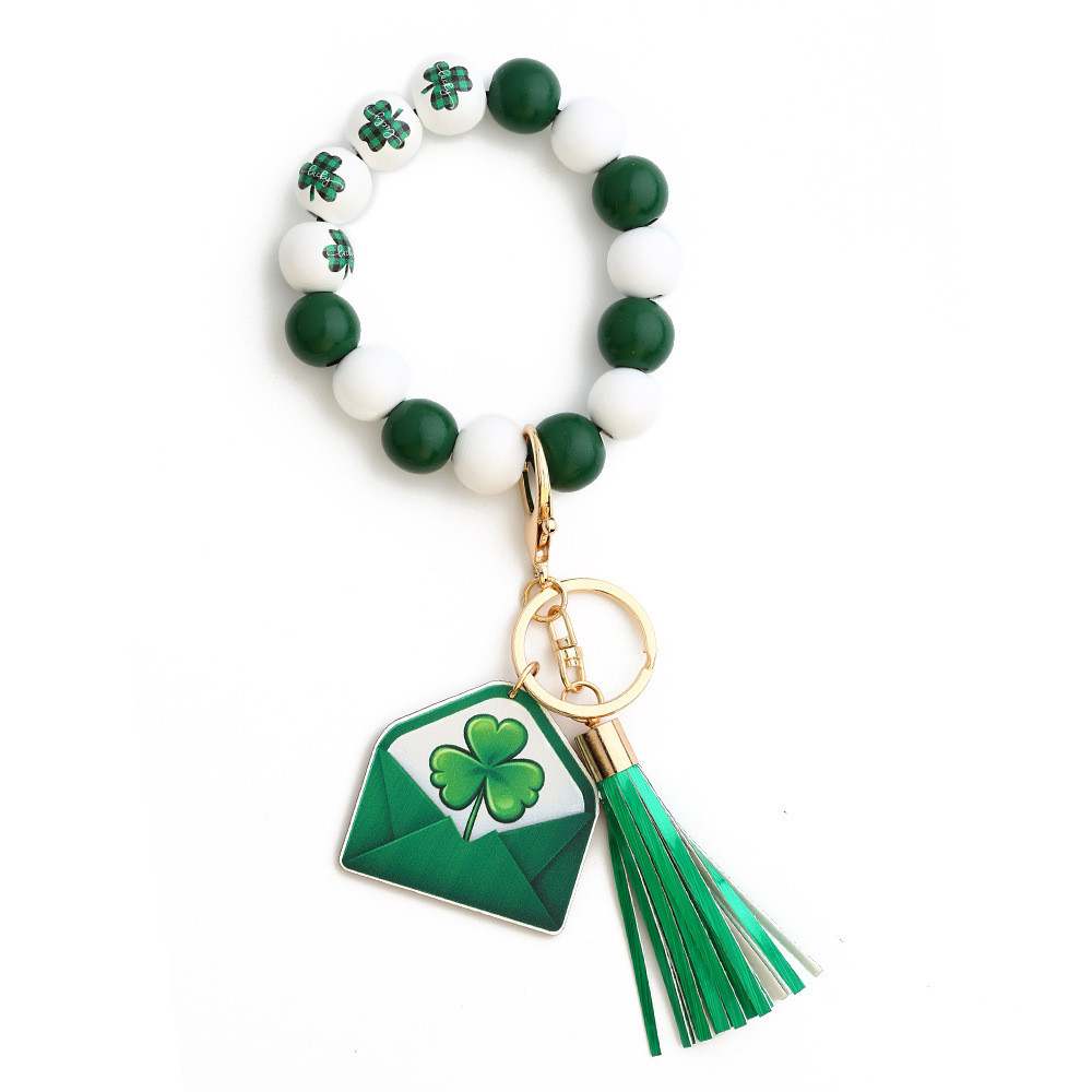 Cross-border new St. Patrick's Day jewelry clover pendant Irish Festival bracelet wooden beads keychain