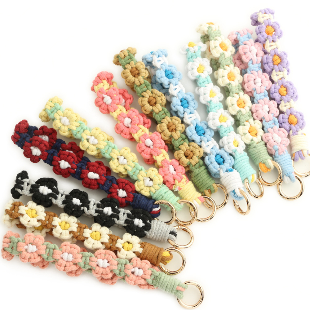 Cross-border flower wristband small daisy bag pendant mobile phone chain INS Nordic style hand-woven keychain