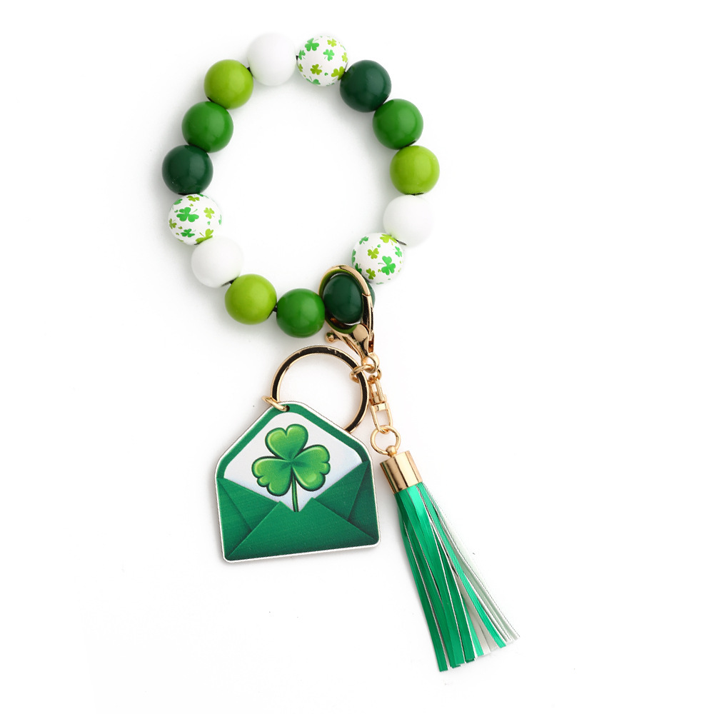 Cross-border new St. Patrick's Day jewelry clover pendant Irish Festival bracelet wooden beads keychain