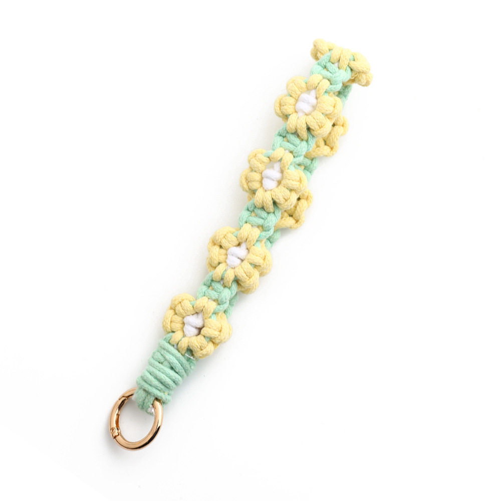 Cross-border flower wristband small daisy bag pendant mobile phone chain INS Nordic style hand-woven keychain