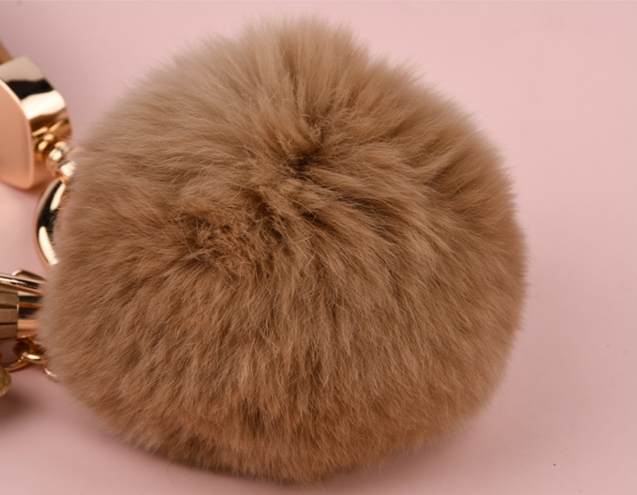 Wholesale Rex rabbit fur ball keychains, cute, plush, mascot car keychains, women's bag pendants.