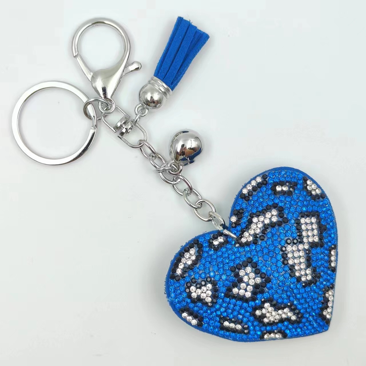Creative personality leopard print peach heart hot diamond tassel keychain bag pendant diamond velvet gift accessories wholesale