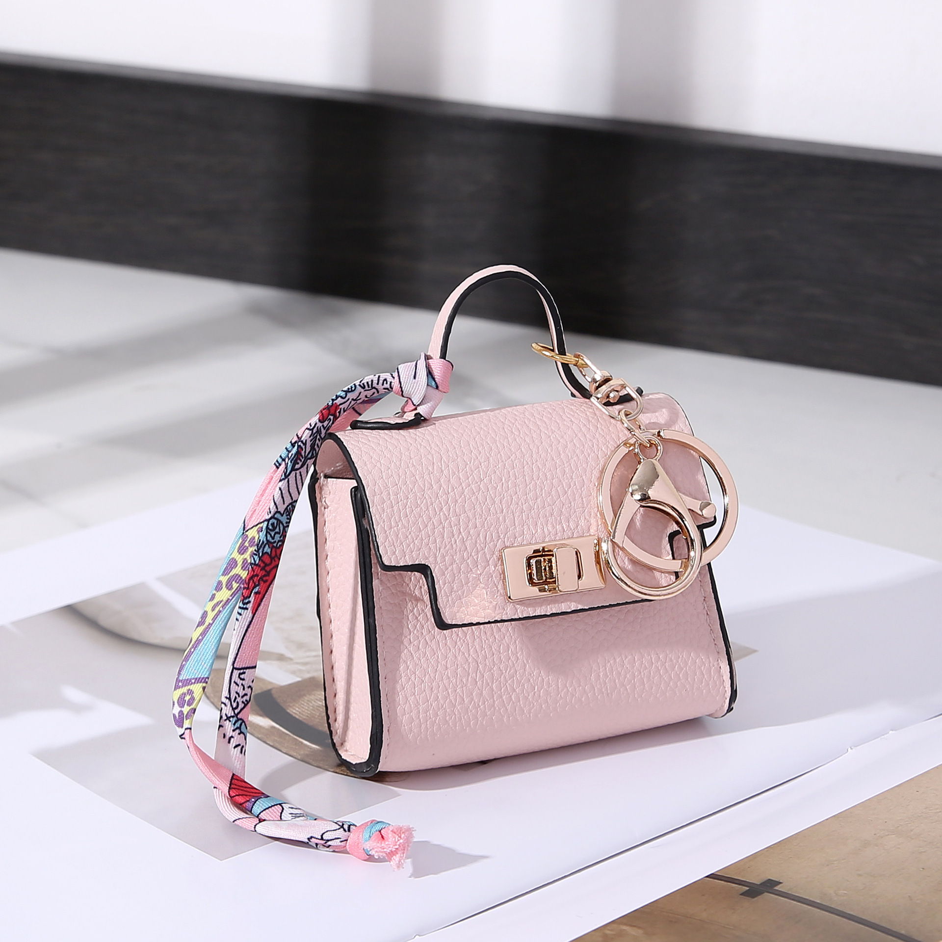 Mini wallet bag hanging house small bag light luxury bag new fashion pendant lipstick bag earphone key bag