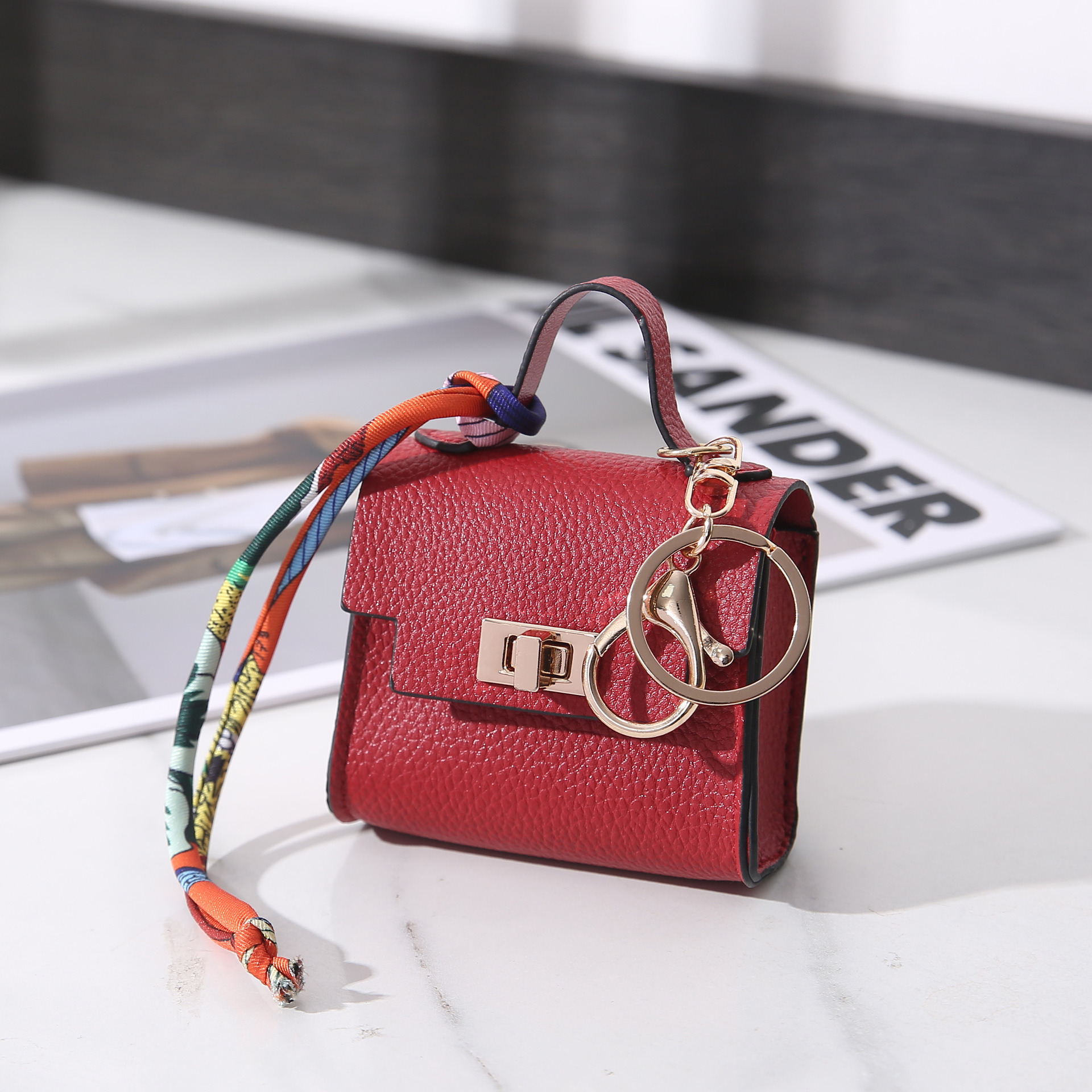 Mini wallet bag hanging house small bag light luxury bag new fashion pendant lipstick bag earphone key bag