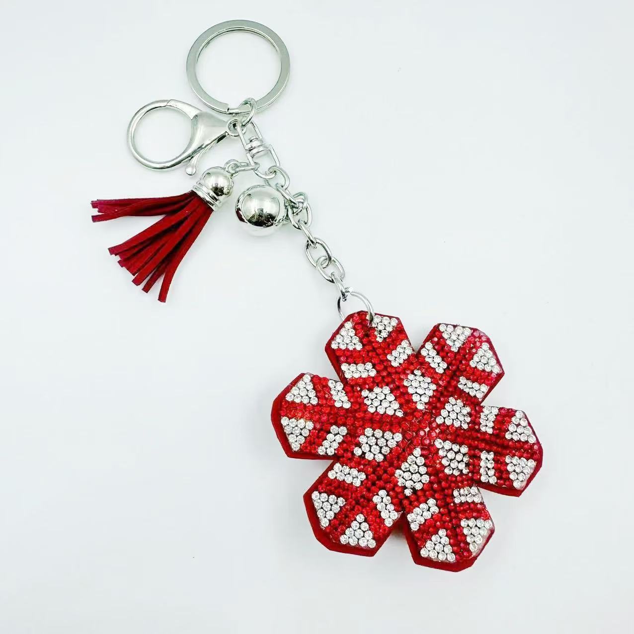 New Christmas series of export jewelry, rhinestone keychains, bag pendants, rhinestone tassel decorative accessories wholesale.